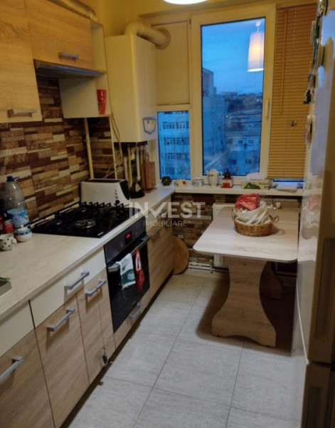 DE VANZARE-APARTAMENT 4 CAMERE-ALEXANDRU CEL BUN