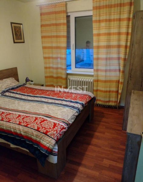 DE VANZARE-APARTAMENT 4 CAMERE-ALEXANDRU CEL BUN
