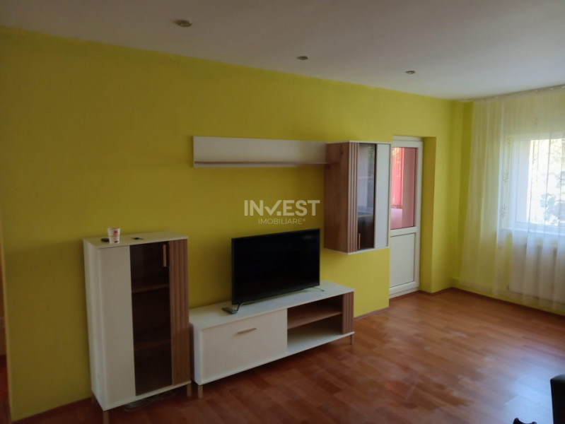 DE VANZARE-APARTAMENT 3 CAMERE-VALEA LUPULUI