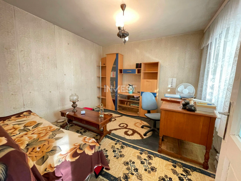 Apartament 2 camere-Podu Ros-etaj intermediar-bloc fara risc