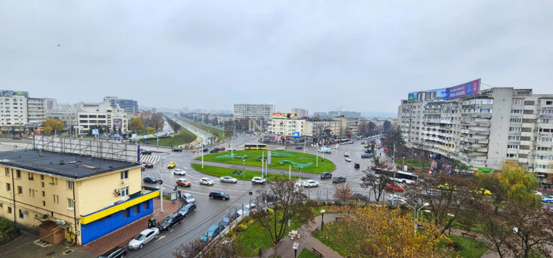 Apartament 4 camere-Podu Ros-Palas-sens giratoriu