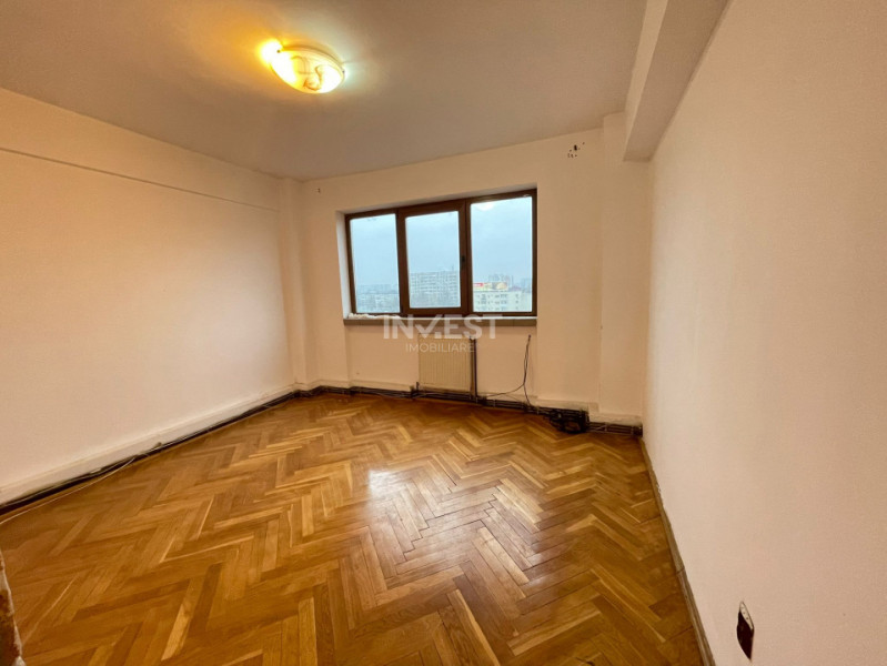 Apartament 4 camere-Podu Ros-Palas-sens giratoriu