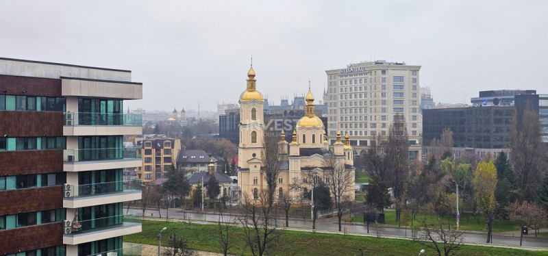 Apartament 4 camere-Podu Ros-Palas-sens giratoriu