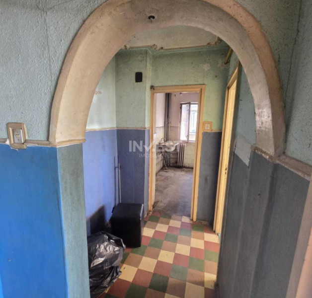 DE VANZARE-APARTAMENT 2 CAMERE-DECOMANDAT-MIRCEA CEL BATRAN