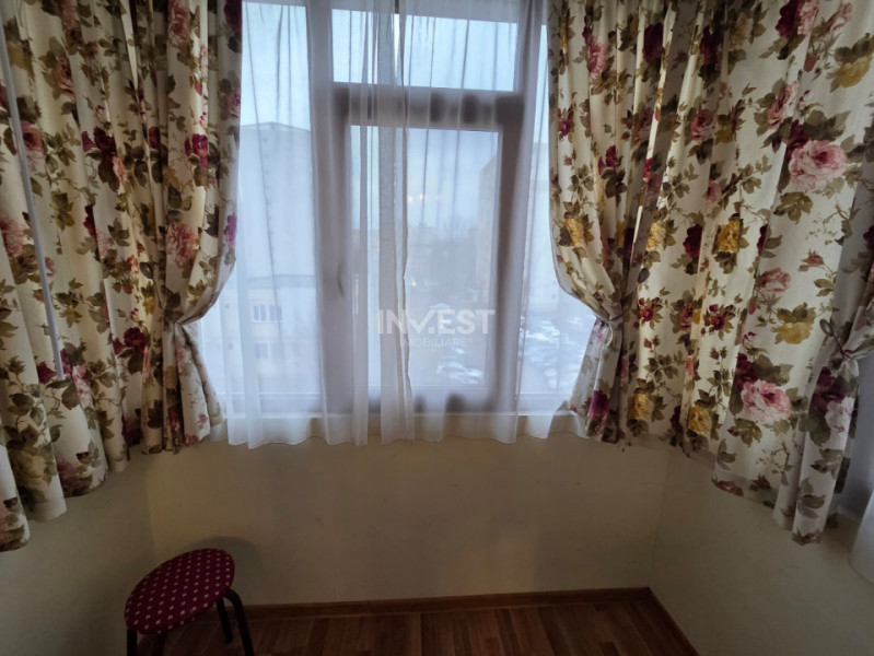 DE VANZARE-APARTAMENT 3 CAMERE-ALEXANDRU CEL BUN