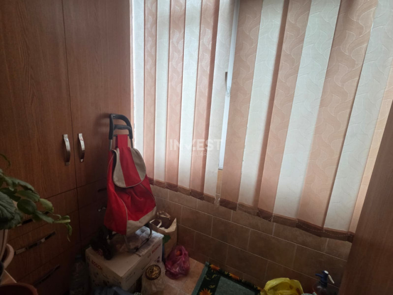 DE VANZARE-APARTAMENT 2 CAMERE-MIRCEA CEL BATRAN