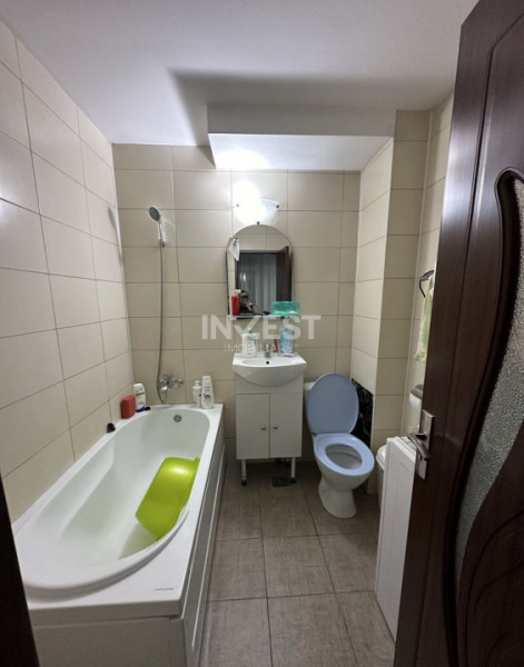 Apartament 2 camere decomandat-Etaj 1-Targu Cucu