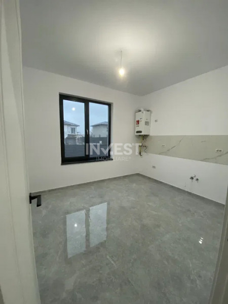 CASA INDIVIDUALA , 4 CAMERE, VALEA ADANCA, 5 DRUMURI