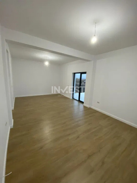 CASA INDIVIDUALA , 4 CAMERE, VALEA ADANCA, 5 DRUMURI