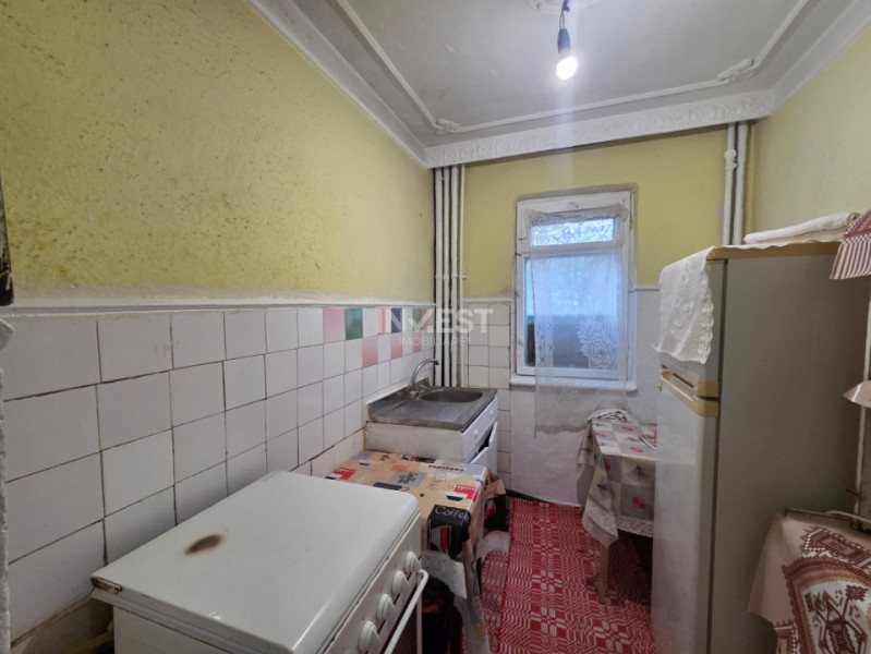 DE VANZARE-APARTAMENT 2 CAMERE-MIRCEA CEL BATRAN