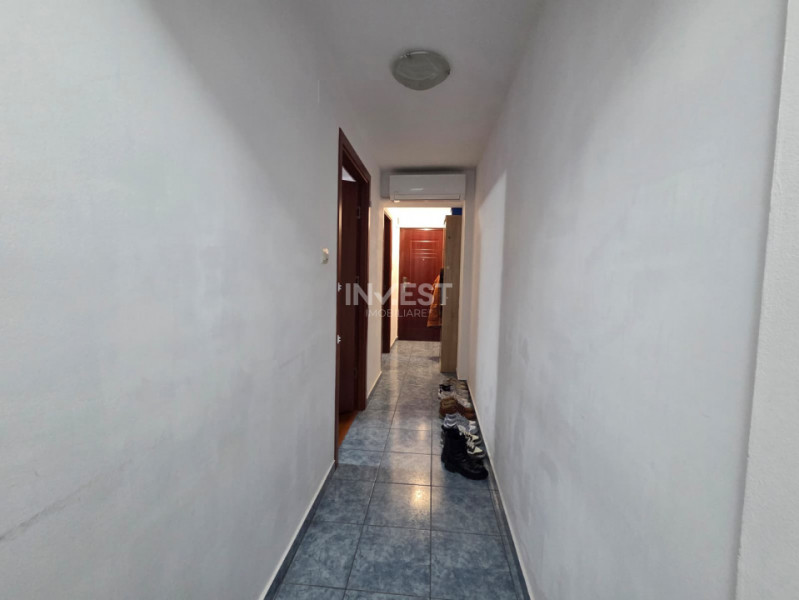 DE VANZARE-APARTAMENT 2 CAMERE-DECOMANDAT