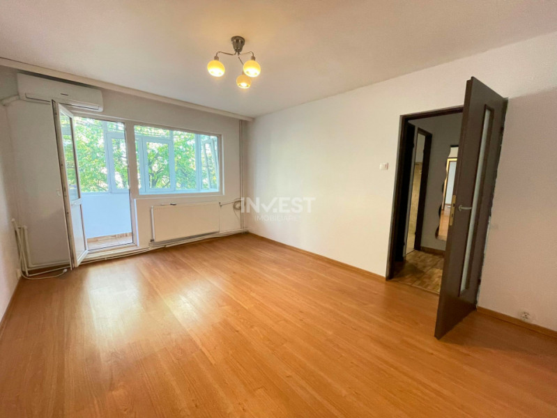 Apartament 2 camere-50 mp-Podu Ros-etaj intermediar