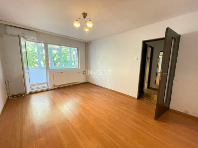 Apartament 2 camere-50 mp-Podu Ros-etaj intermediar