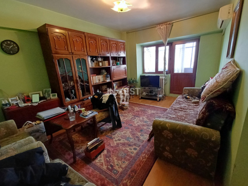 De vanzare, 2 camere, decomandat, zona Gara-Fostul Billa, Iasi