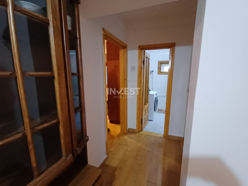Apartament 3 camere, bloc tip vila, Zona Arcu 