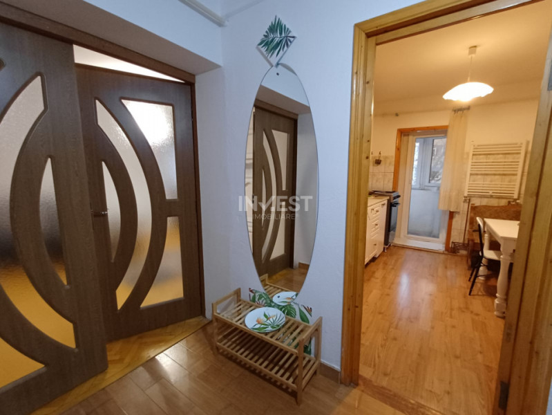 Apartament 3 camere, bloc tip vila, Zona Arcu 