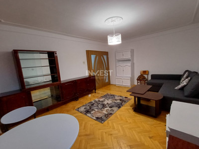Apartament 3 camere, bloc tip vila, Zona Arcu 