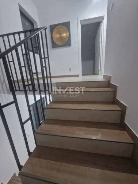 CASA 4 CAMERE, 2 BAI, 440 MP TEREN, MIROSLAVA