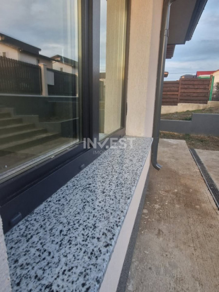 CASA 4 CAMERE, 2 BAI, 440 MP TEREN, MIROSLAVA