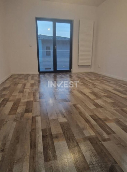 CASA 4 CAMERE, 2 BAI, 440 MP TEREN, MIROSLAVA