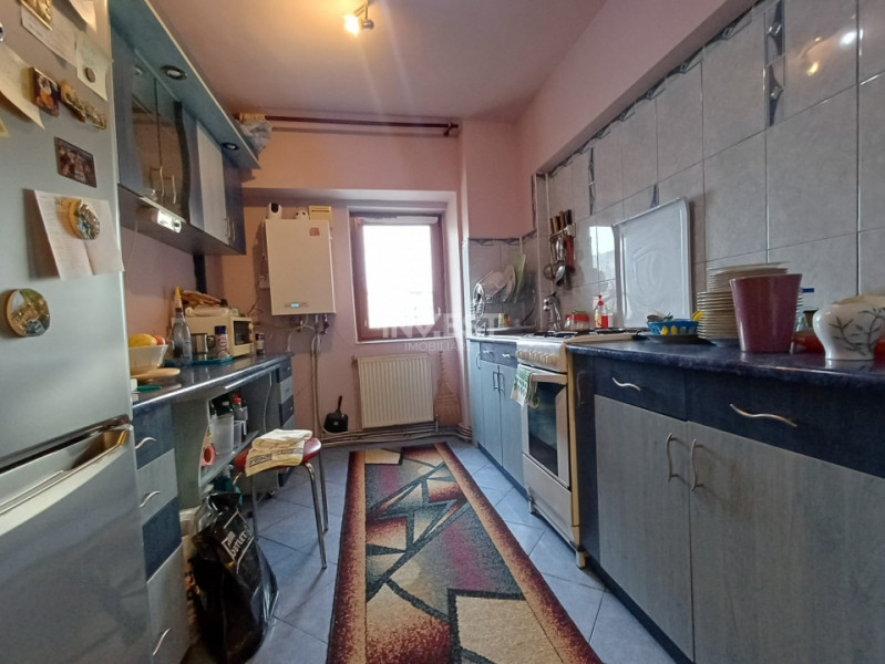 De vanzare, 2 camere, decomandat, zona Gara-Fostul Billa, Iasi