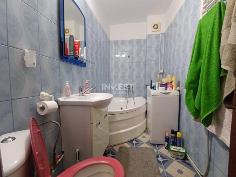 De vanzare, 2 camere, decomandat, zona Gara-Fostul Billa, Iasi