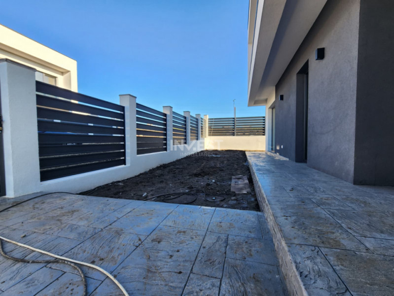 CASA PREMIUM, 4 CAMERE, 2 BAI, 132 MP UTILI , MIROSLAVA