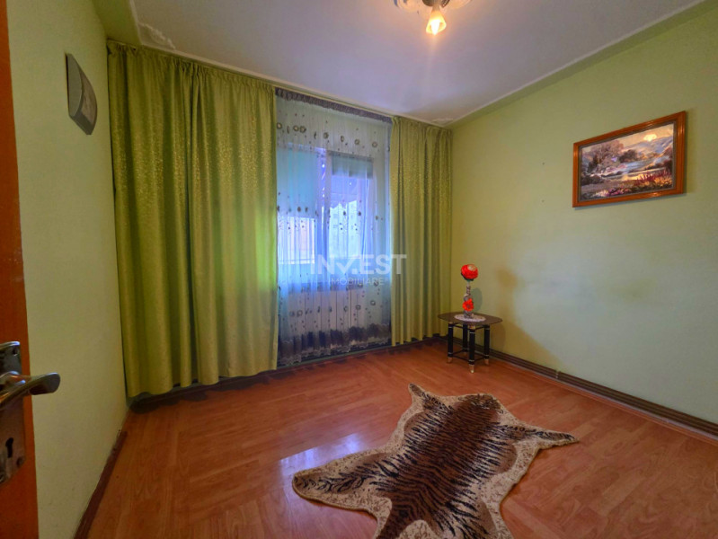 DE VANZARE-APARTAMENT 3 CAMERE-MIRCEA CEL BATRAN