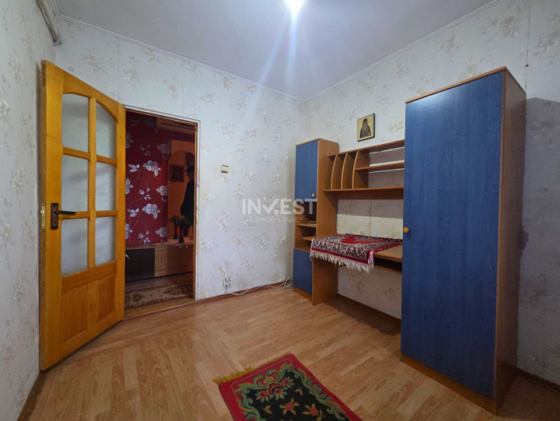 DE VANZARE-APARTAMENT 3 CAMERE-MIRCEA CEL BATRAN
