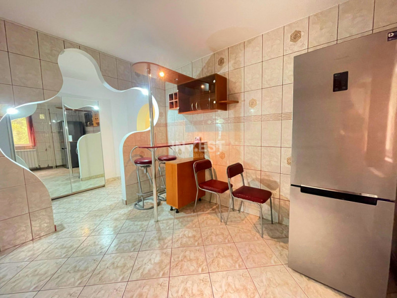 Apartament 3 camere-Podu Ros-Palas Mall-etaj 1