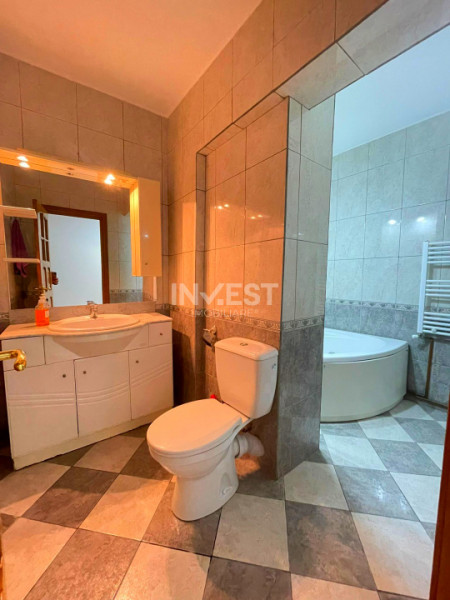 Apartament 3 camere-Podu Ros-Palas Mall-etaj 1