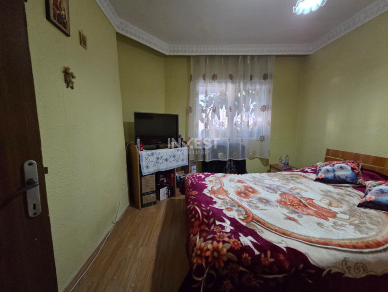 DE VANZARE-APARTAMENT 4 CAMERE-DECOMANDAT-DACIA