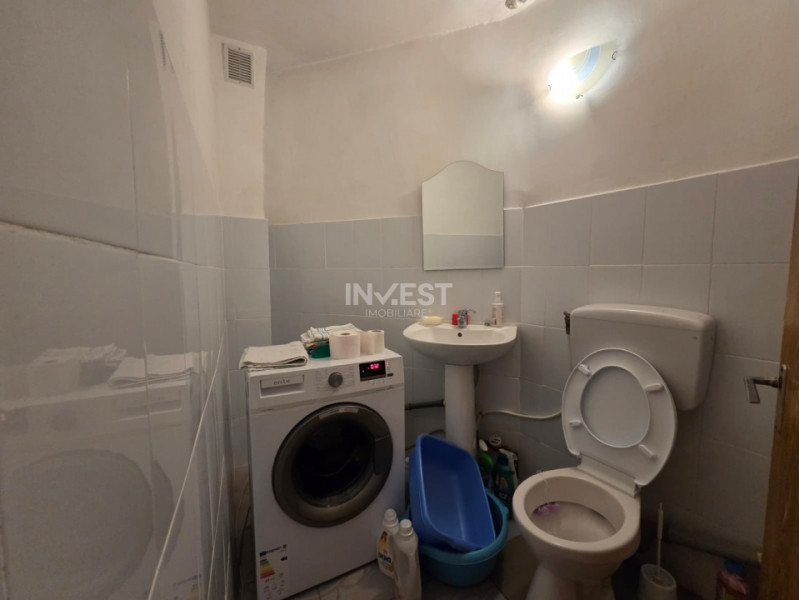 DE VANZARE-APARTAMENT 4 CAMERE-DECOMANDAT-DACIA