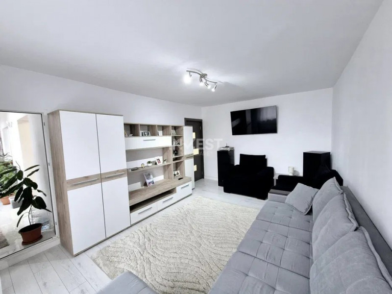 Apartament 3 camere decomandat, finisaje moderne,  balcon – Tudor Neculai