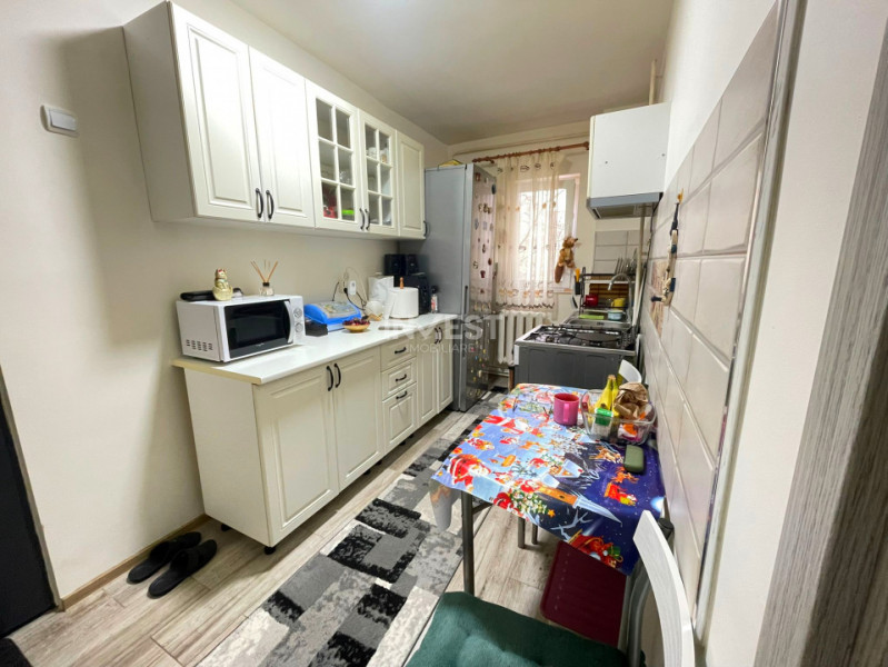 Apartament 2 camere-Baza 3-etaj 1-bloc 1978