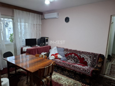 DE VANZARE-APARTAMENT 3 CAMERE-DACIA