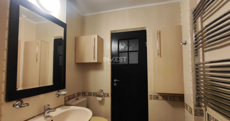 DE VANZARE-APARTAMENT 3 CAMERE-DACIA