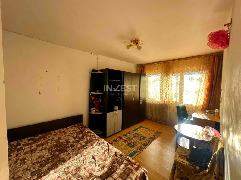 Apartament 3 camere decomandat-Podu Ros-liceul Racovita