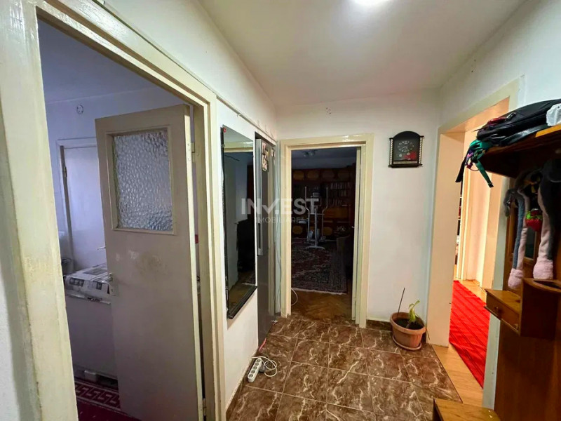 Apartament 3 camere decomandat-Podu Ros-liceul Racovita