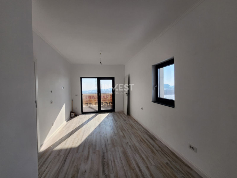 CARTIER PRIVAT, CASA 4 CAMERE, 2 BAI, MIROSLAVA , PLACA DE BETON PESTE ETAJ