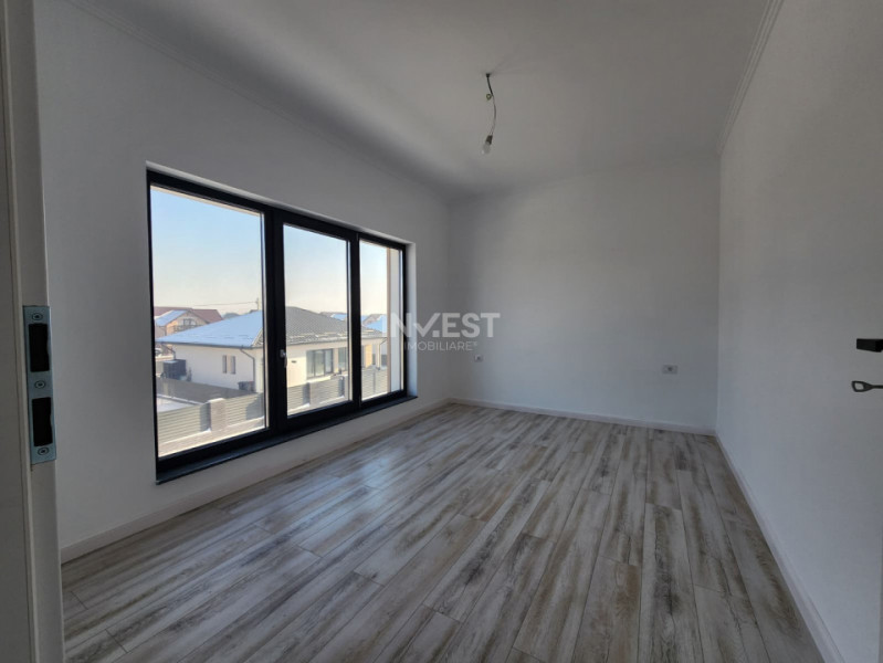 CARTIER PRIVAT, CASA 4 CAMERE, 2 BAI, MIROSLAVA , PLACA DE BETON PESTE ETAJ