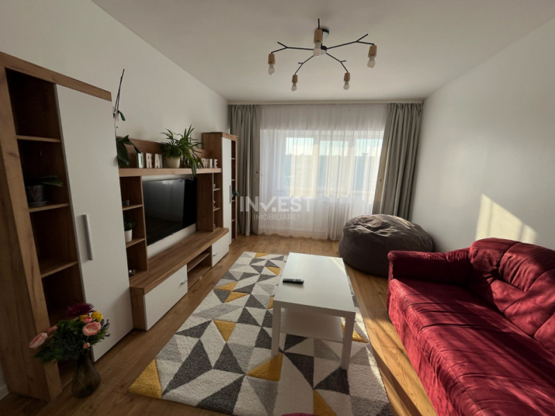 Apartament de inchiriat 2 camere, decomandat, zona Canta-Profi, Iasi