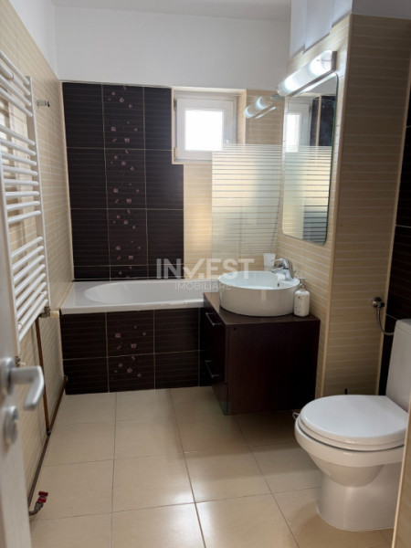 Apartament de inchiriat 2 camere, decomandat, zona Canta-Profi, Iasi