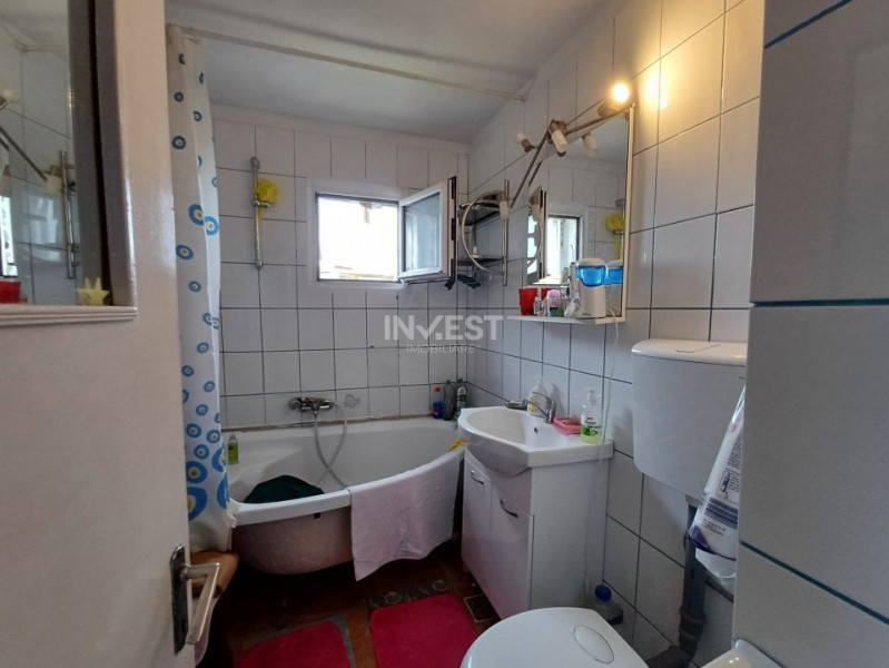 Apartament 3 camere spațios, 70 mp, 2 băi, balcon și pod – Zona Frumoasa