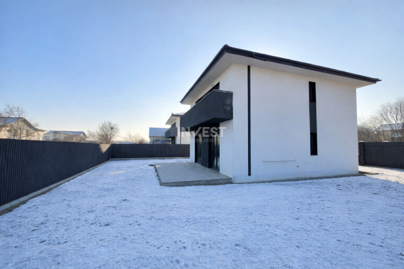 CASA CU 5 CAMERE, CAPAT CUG-VALEA ADANCA