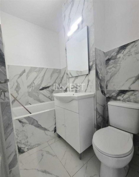 DE VANZARE-APARTAMENT 2 CAMERE-DECOMANDAT-MIRCEA CEL BATRAN