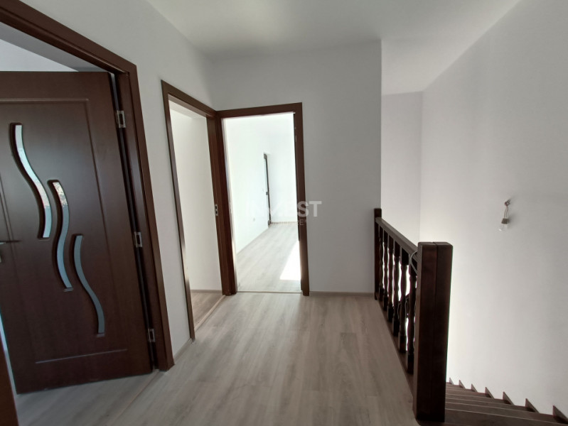 Duplex, 4 camere, pivniță generoasă — Valea Lupului, Iași