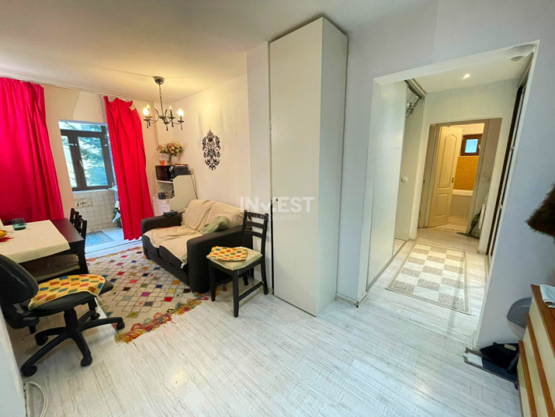 Apartament 3 camere-Sf Lazar-Palas Mall-etaj 1