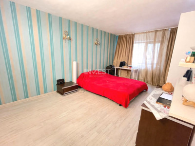 Apartament 3 camere-Sf Lazar-Palas Mall-etaj 1