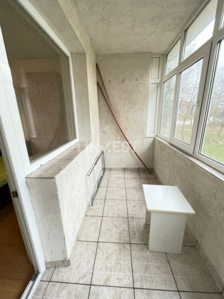 Apartament 2 camere-Podul de Piatra-etaj 1-bloc fara risc